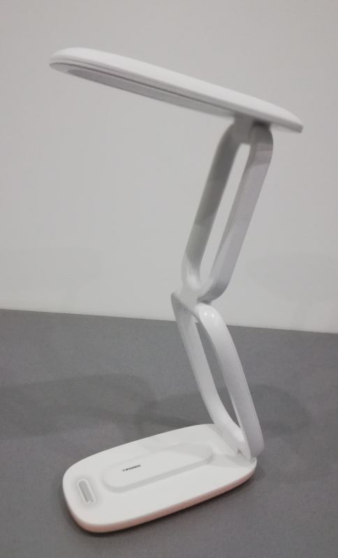 Настільна акумуляторна лампа Tiross TS2234 — 250 lm, 2000 mAh